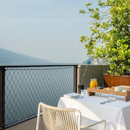 Otel Eala My Lakeside Dream - Adults Friendly